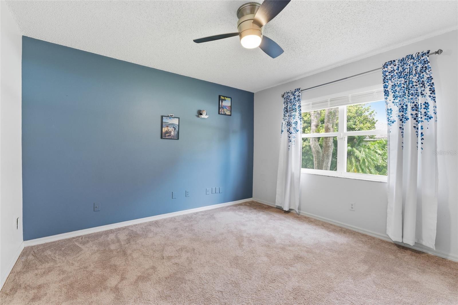 6513 Thoroughbred Loop Property Photo 43