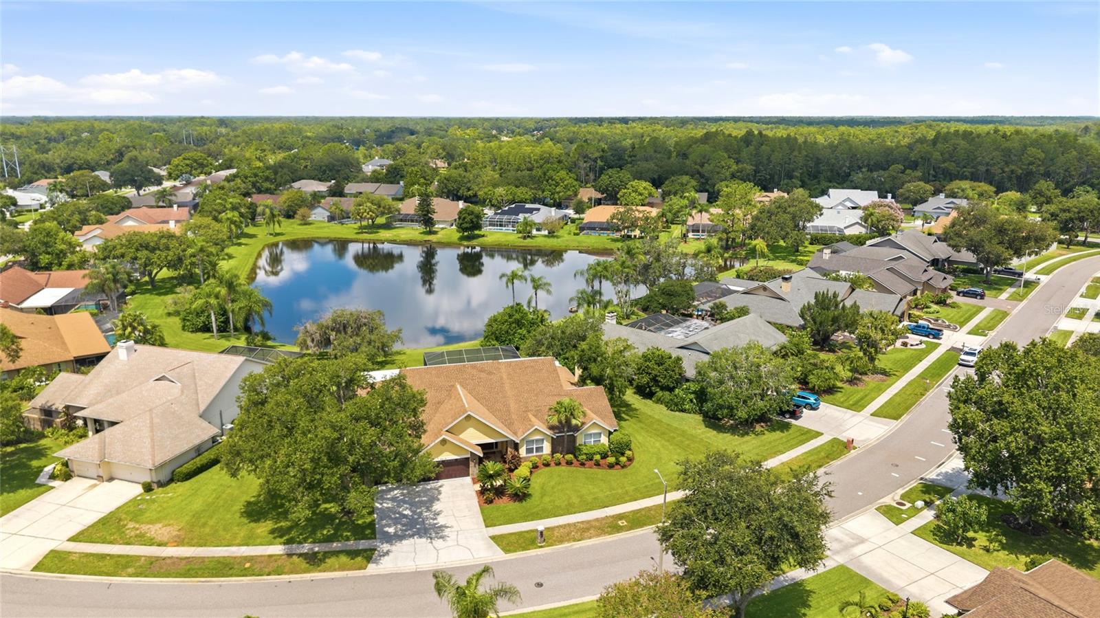 6513 Thoroughbred Loop Property Photo 66