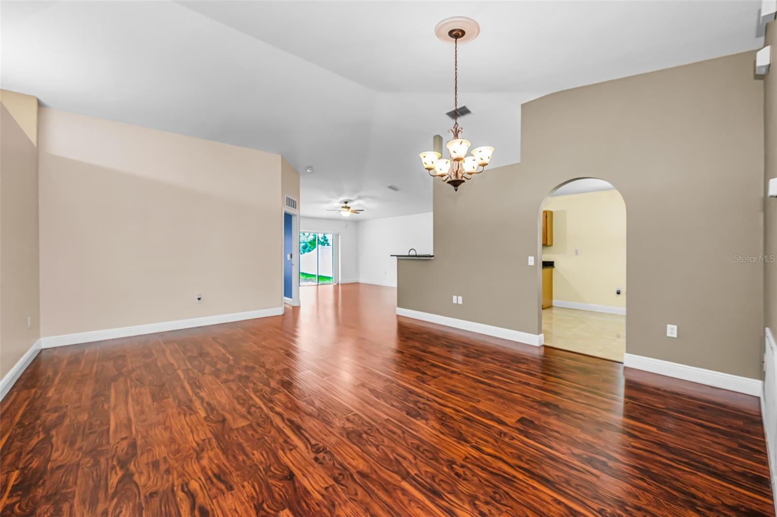 17029 Torvest Ct Property Photo 3