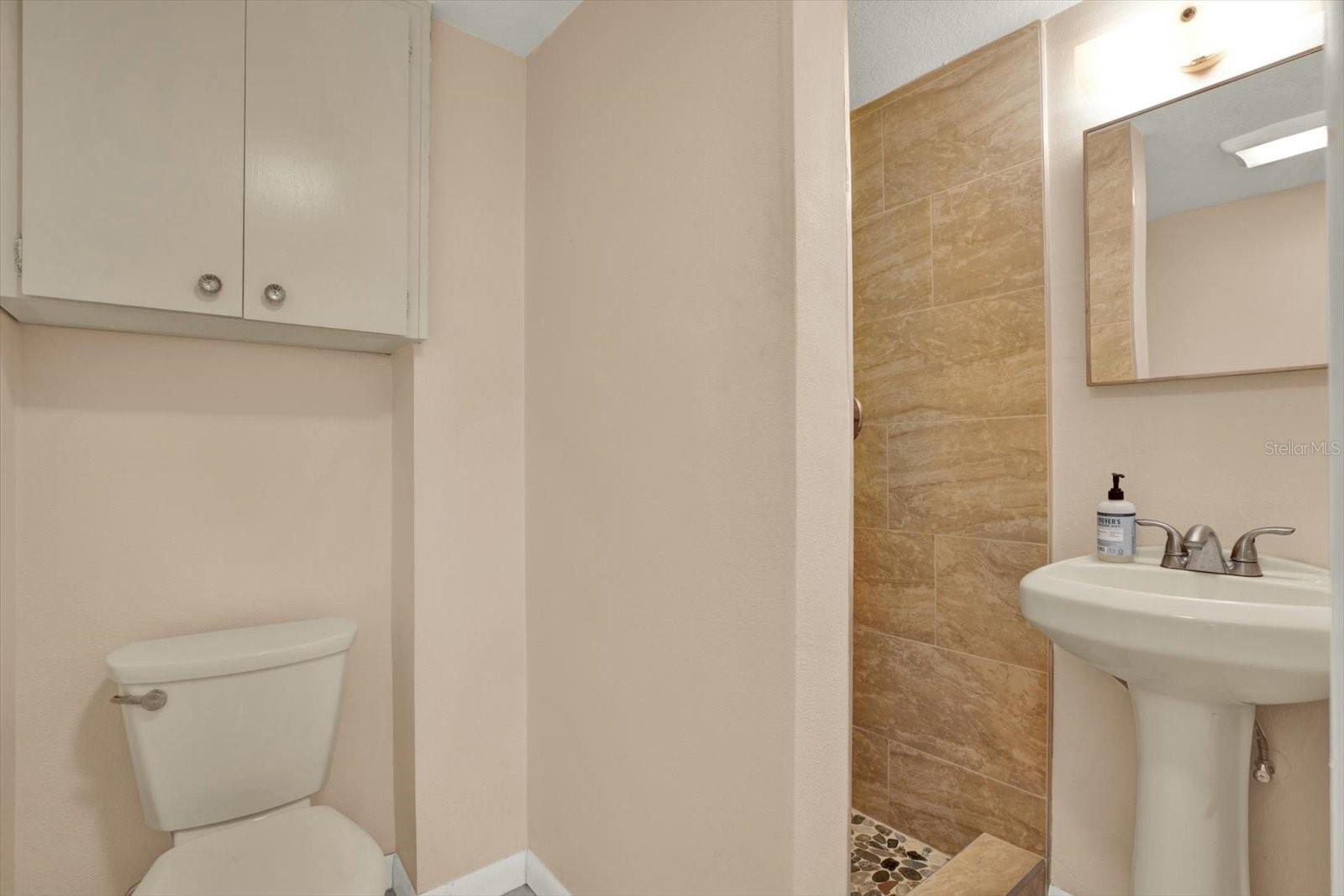 8567 Ridge Rd Property Photo 11