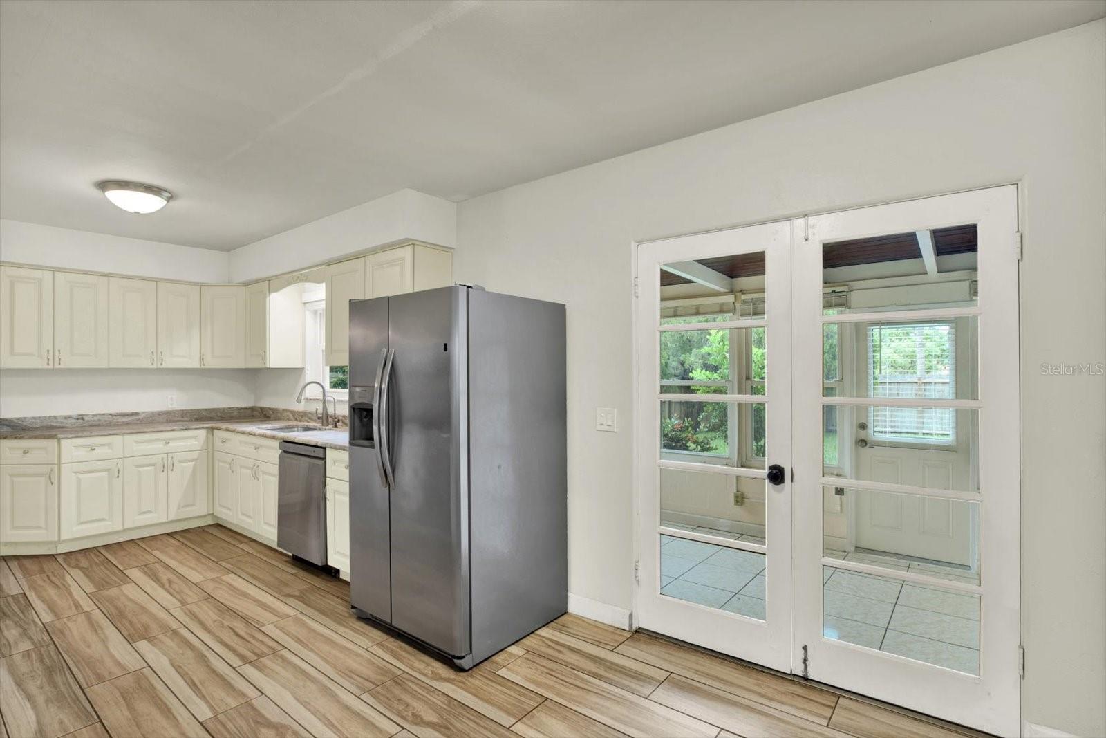 8567 Ridge Rd Property Photo 17