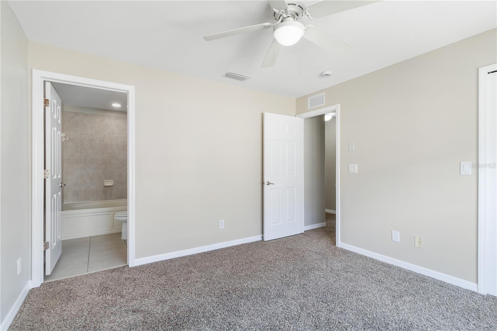10932 Brickside Ct #10932 Property Photo 20