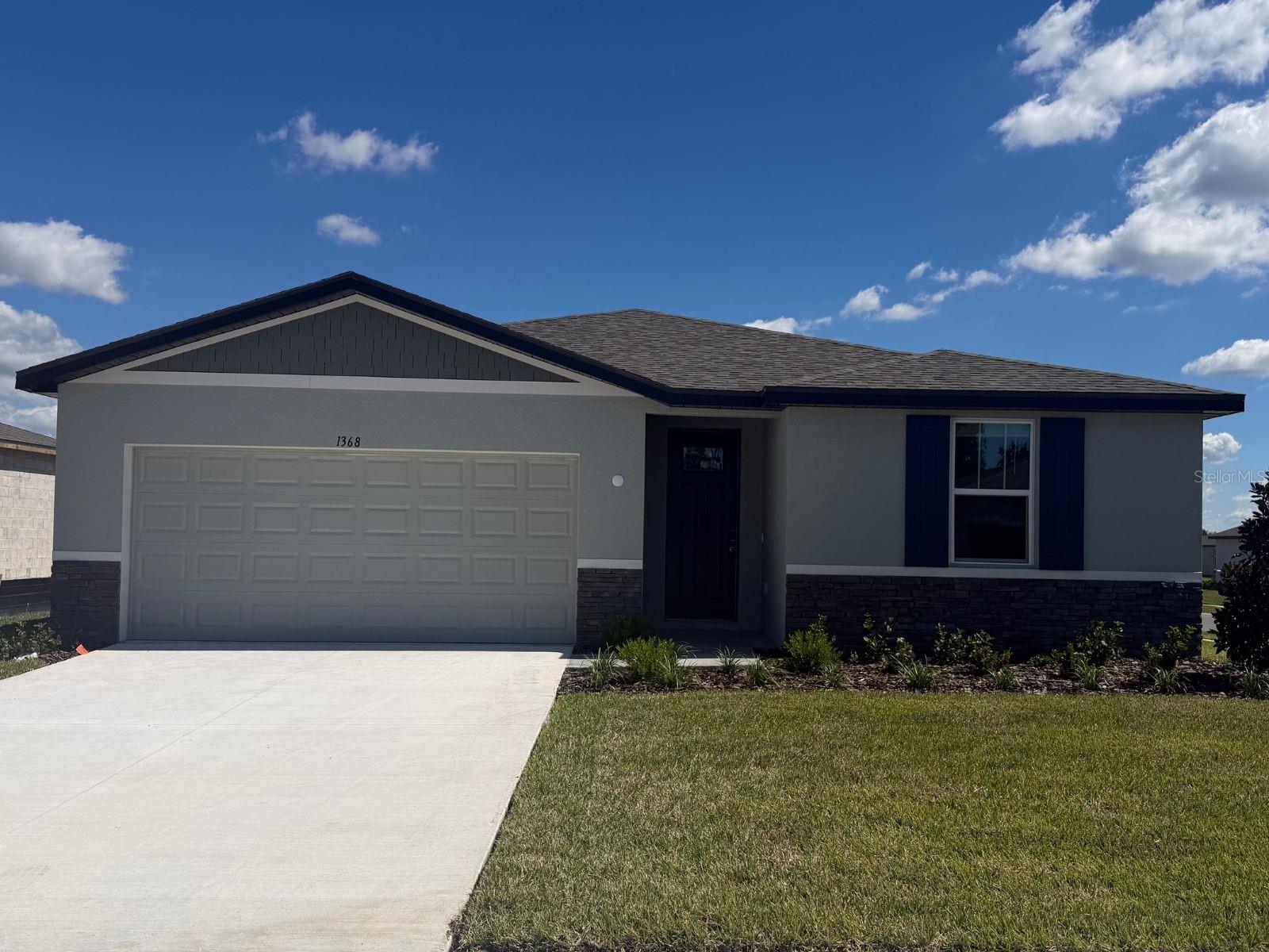1368 OAK VALLEY DR Property Photo 1
