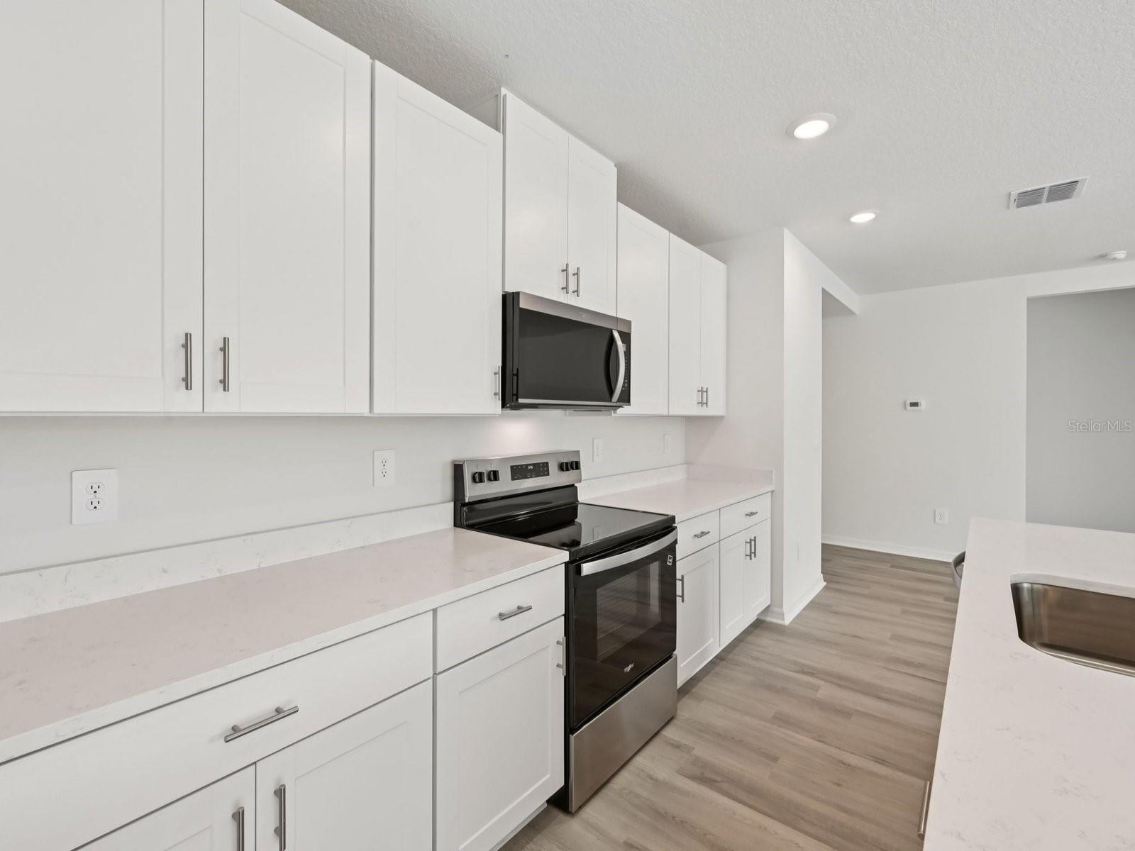 2210 Sageland Way Property Photo 11