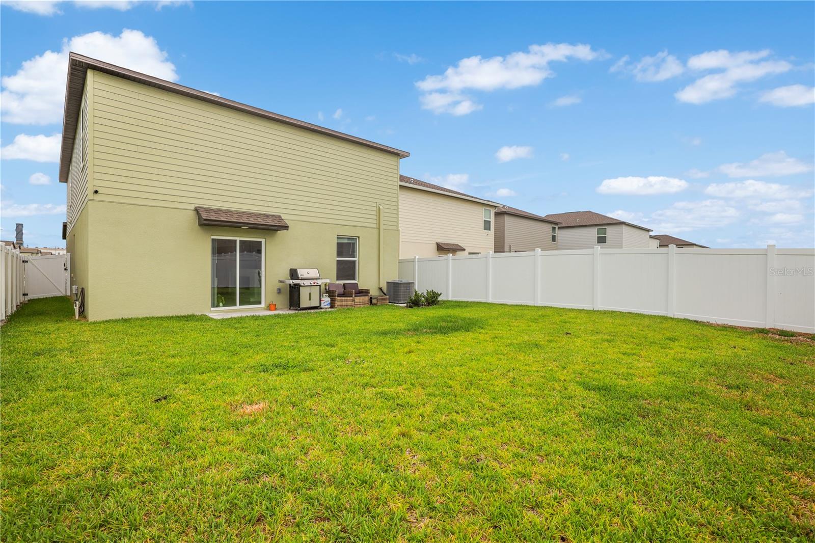 629 Bald Cypress Dr Property Photo 3