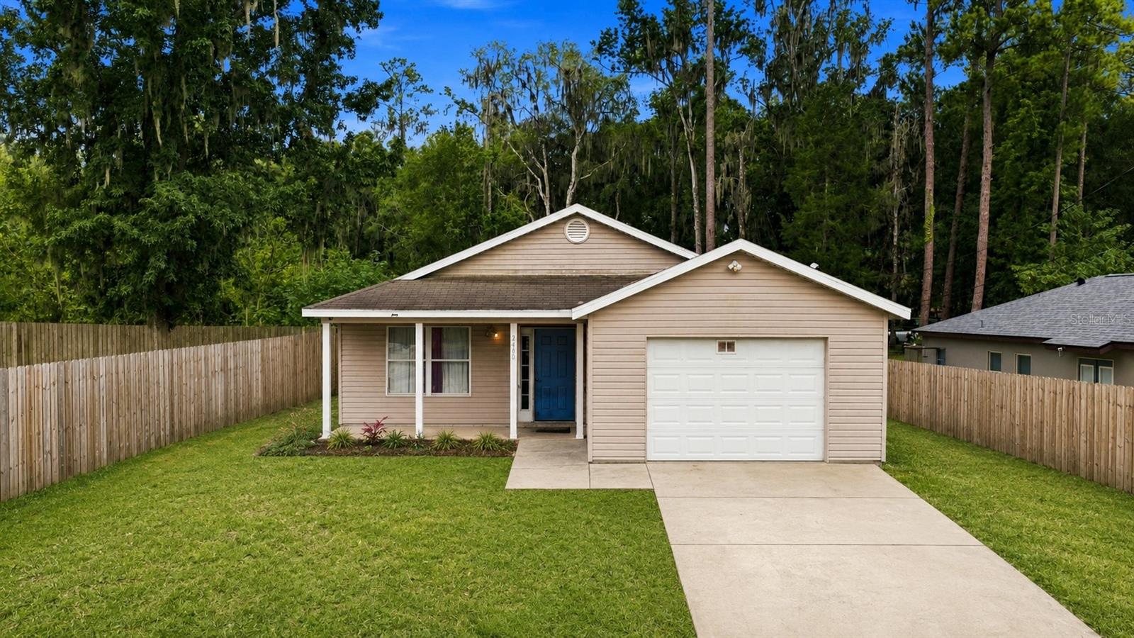 2460 SE 69TH LN Property Photo 1