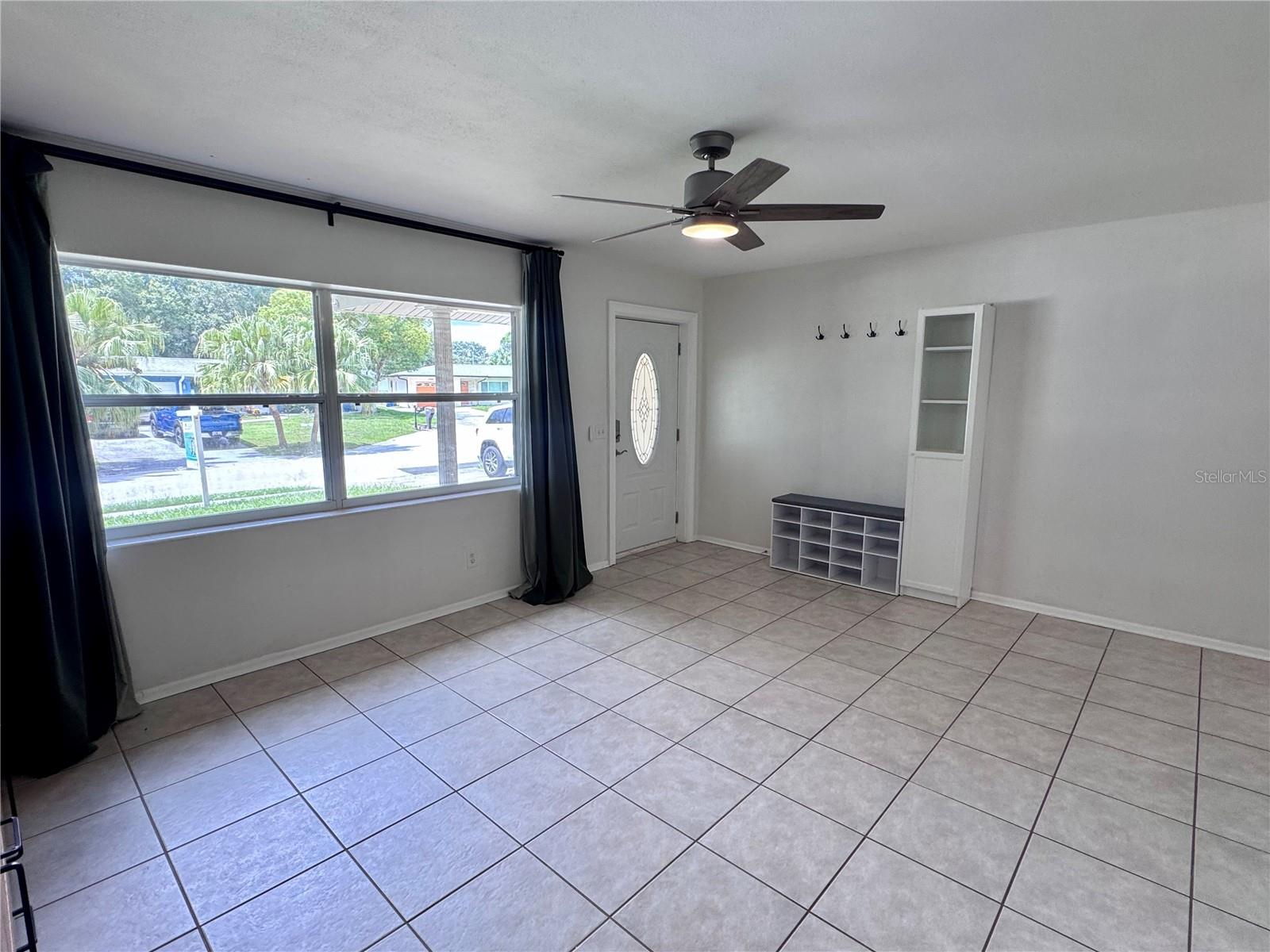 1709 Eaton Dr Ne Property Photo 5