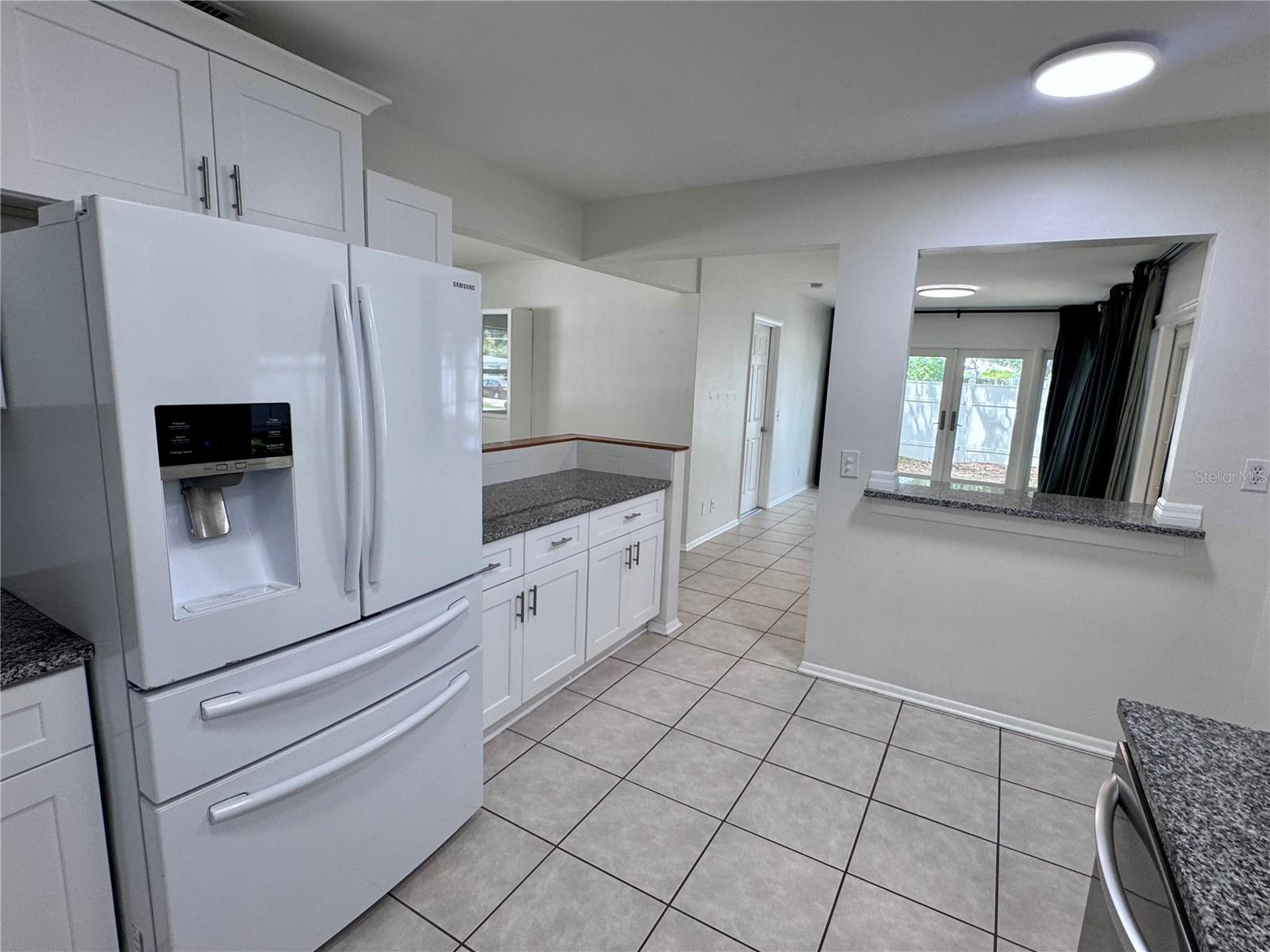 1709 Eaton Dr Ne Property Photo 9