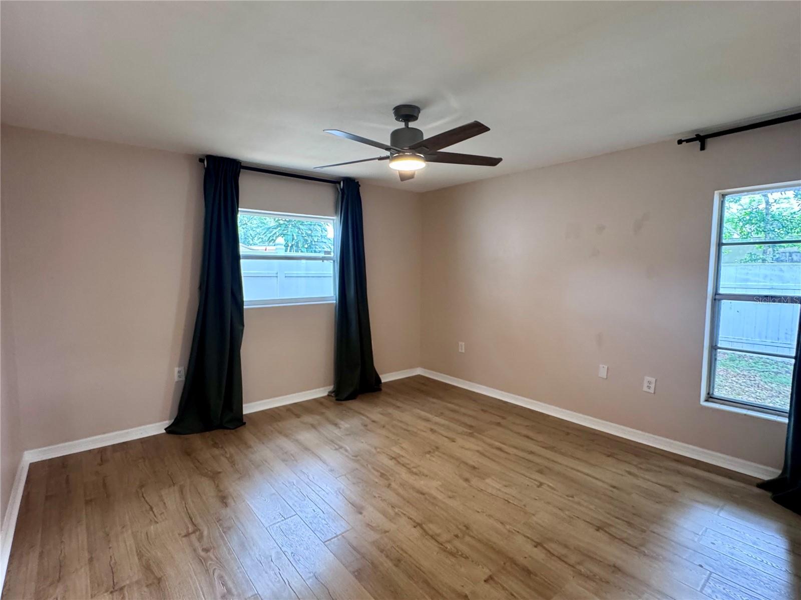 1709 Eaton Dr Ne Property Photo 14