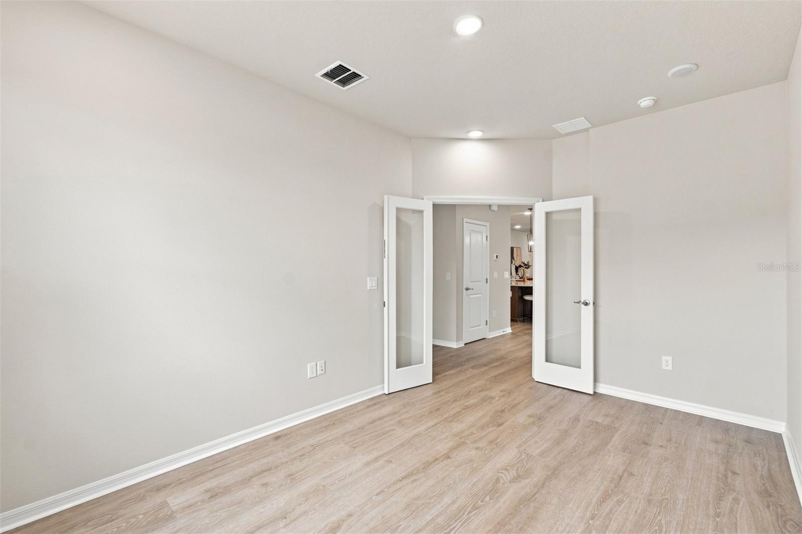14975 Sirleaf Dr Property Photo 15