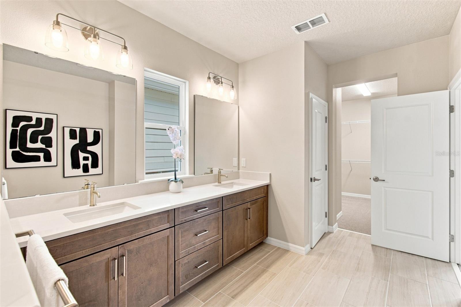 14975 Sirleaf Dr Property Photo 20