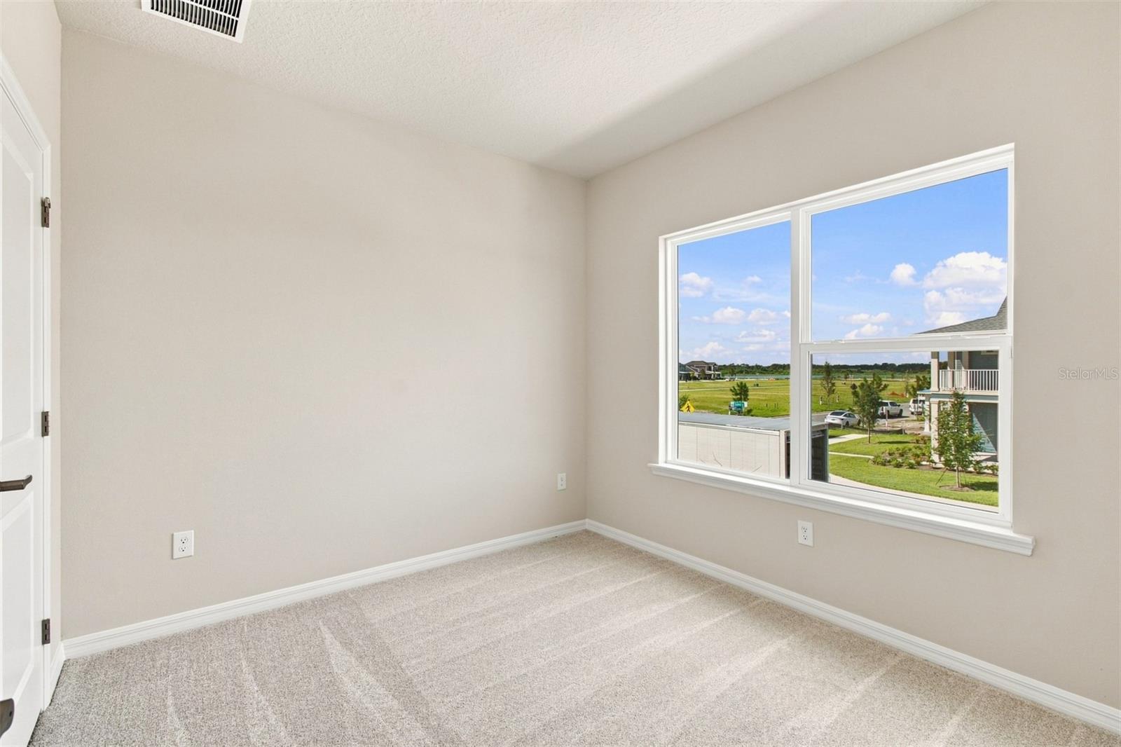 14975 Sirleaf Dr Property Photo 23