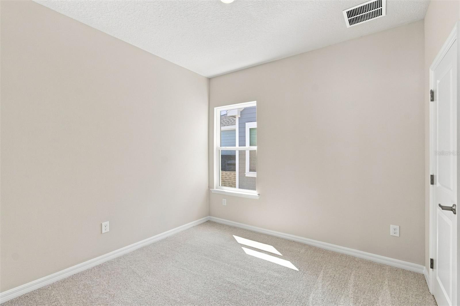 14975 Sirleaf Dr Property Photo 25