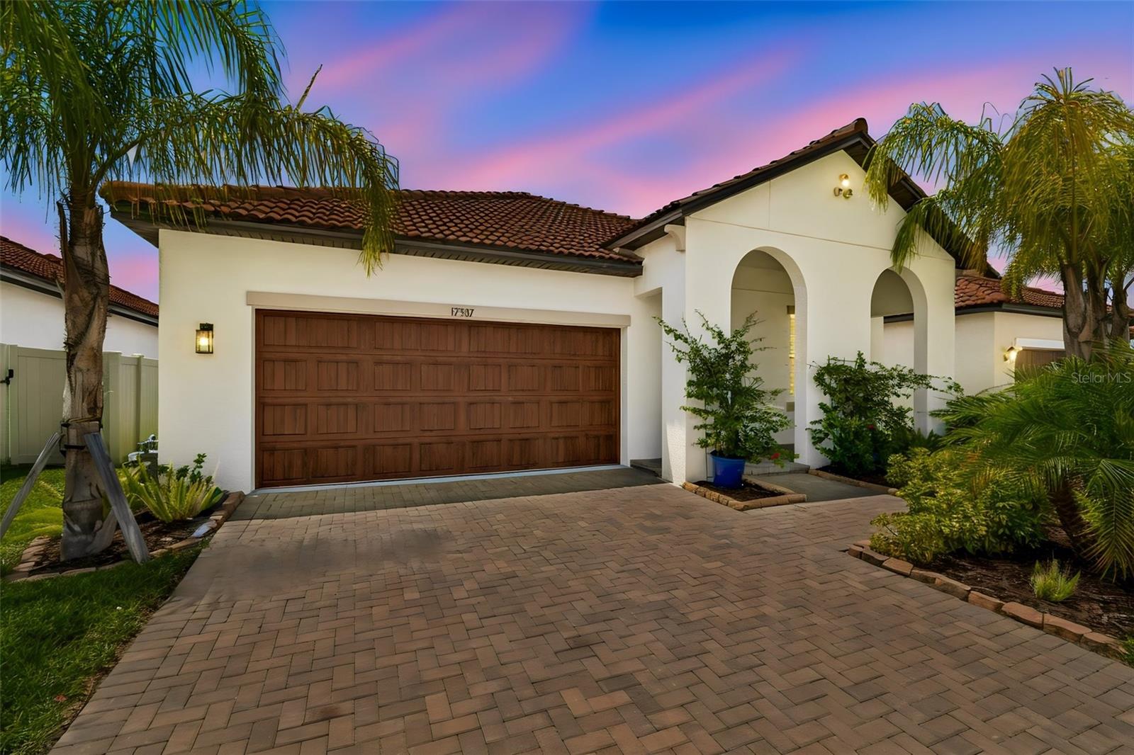 17307 Blue Walk St Property Photo 2
