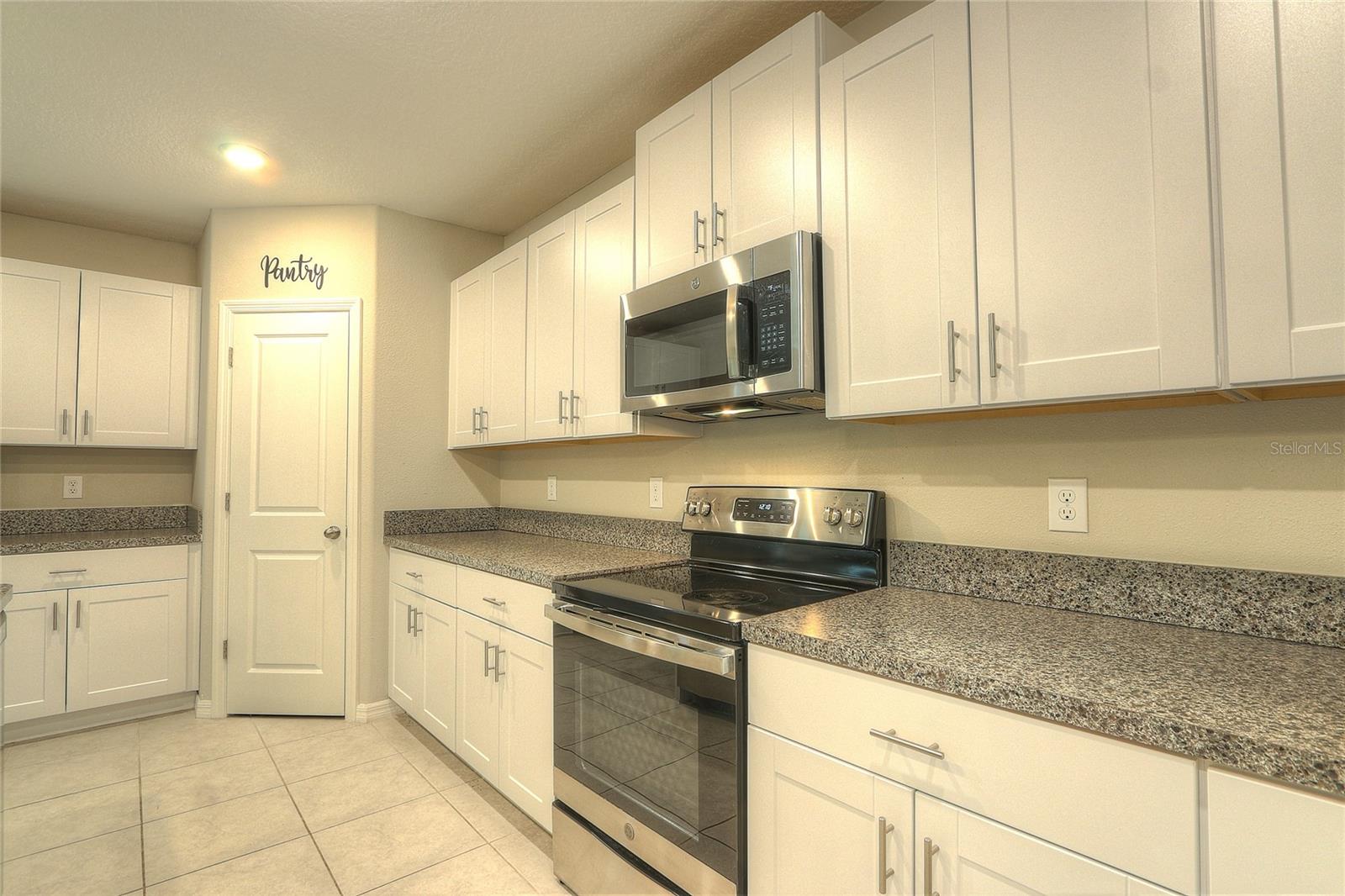 7217 Ronnie Gardens Ct Property Photo 7