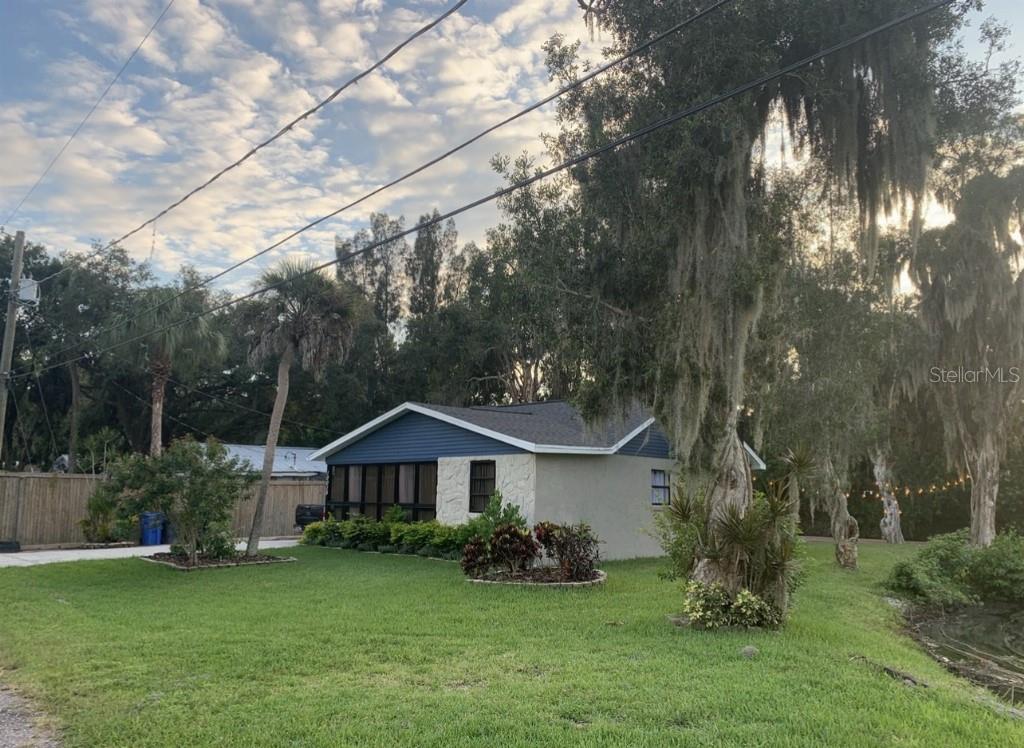 10015 LINDA ST Property Photo 1