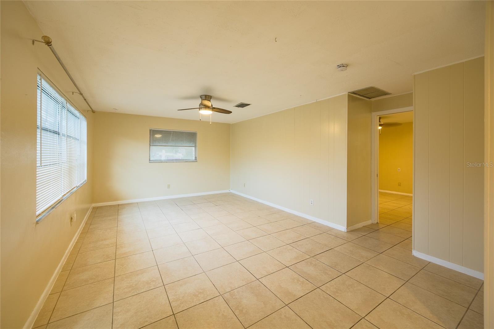 400 S Meteor Ave Property Photo 2