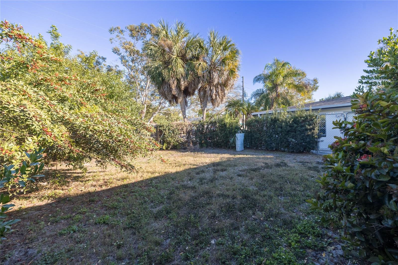400 S Meteor Ave Property Photo 15