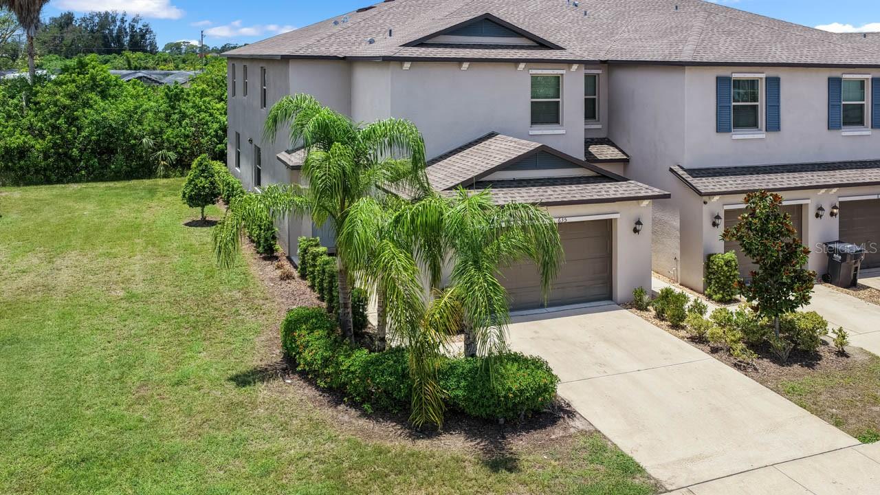 635 Royal Empress Dr Property Photo 27