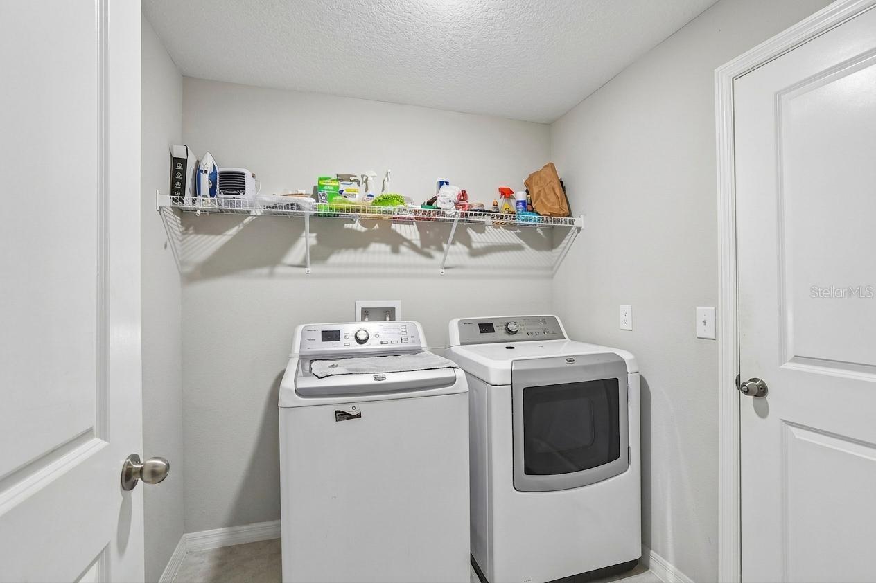 1461 Golden Glow Dr Property Photo 21
