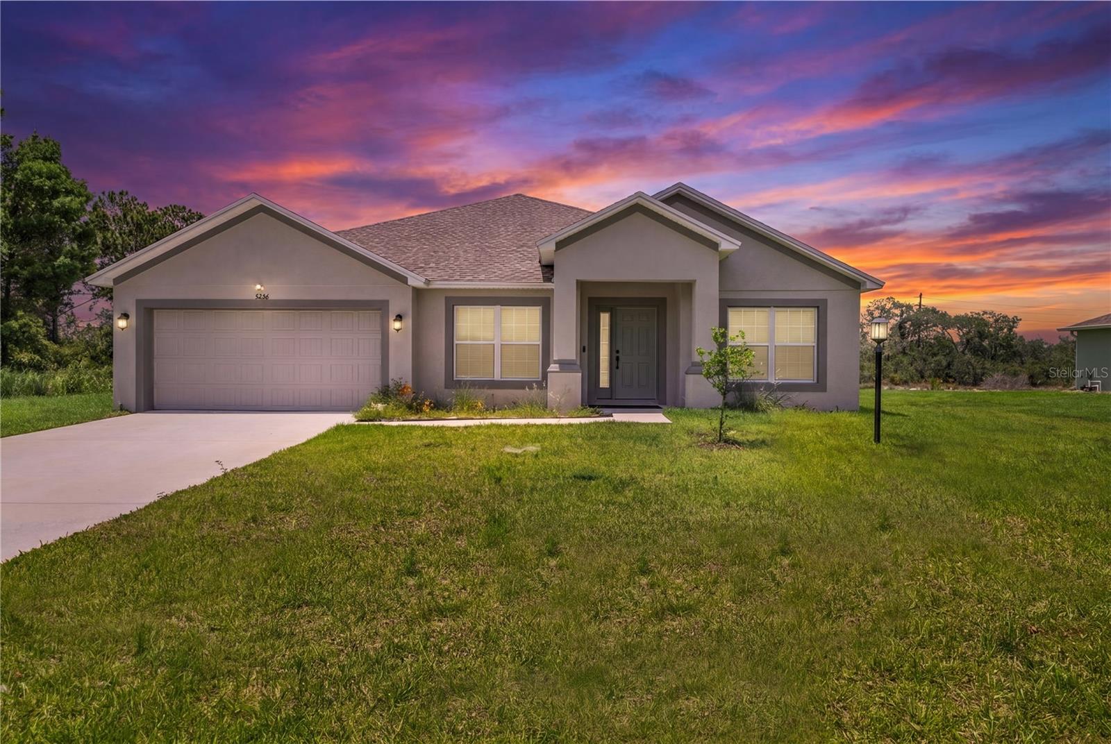 5236 SUE DR Property Photo 1