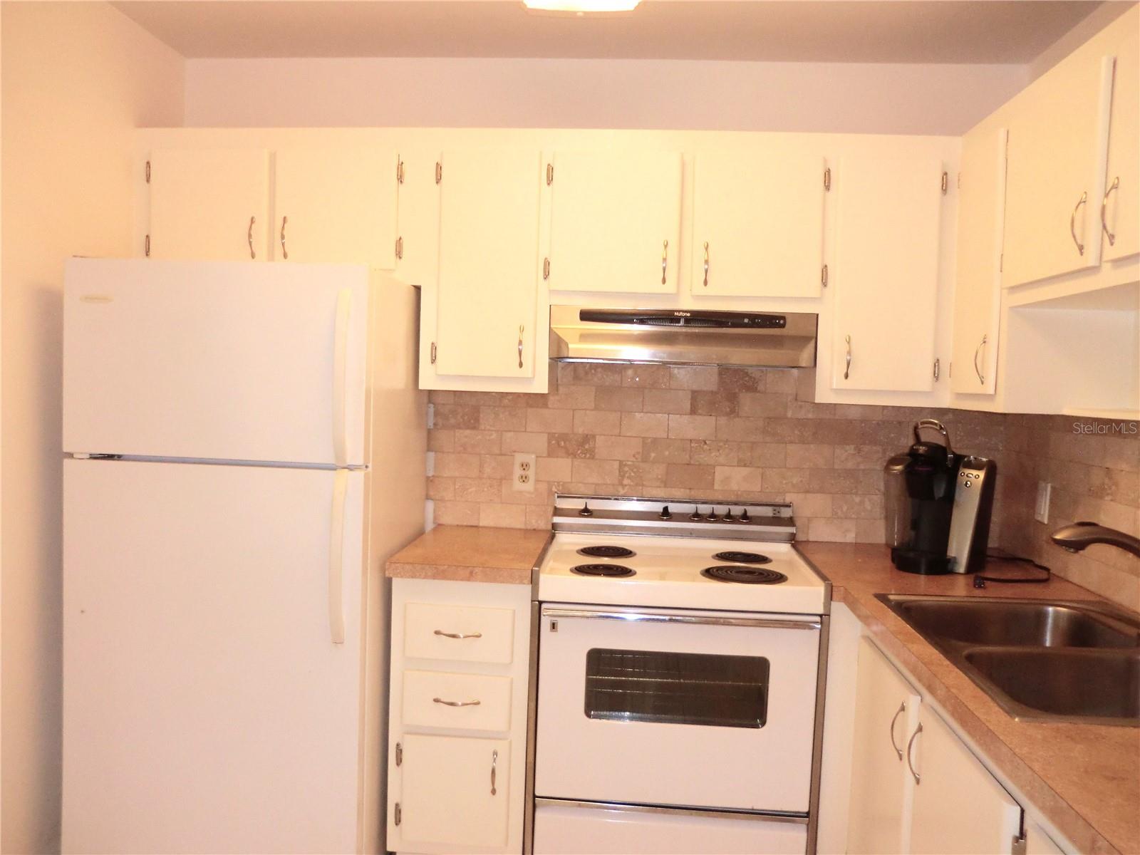 201 Kings Blvd #15 Property Photo 6