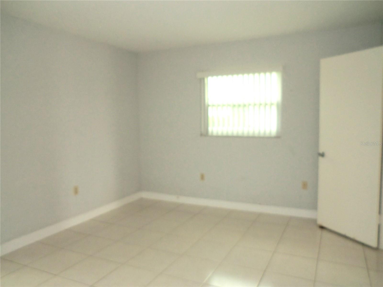 201 Kings Blvd #15 Property Photo 10