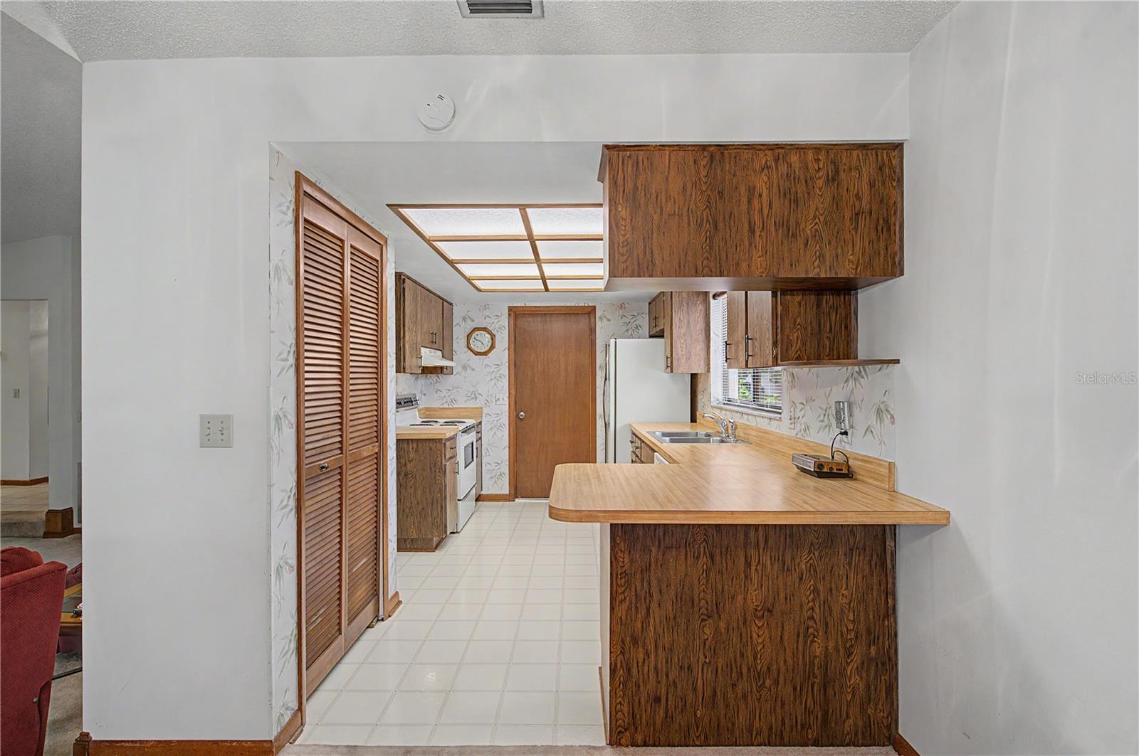 901 Tarawood Ln Property Photo 13