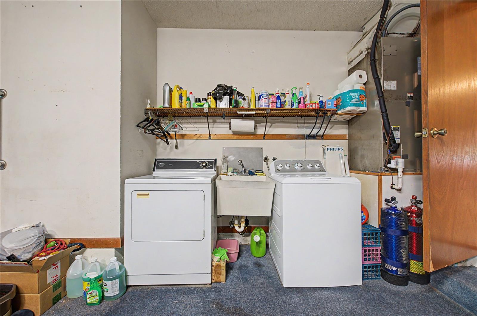 901 Tarawood Ln Property Photo 25
