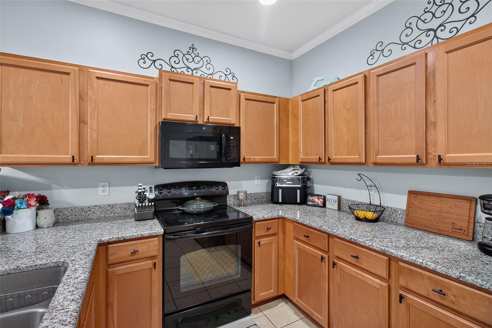 6710 Holly Heath Dr Property Photo 15