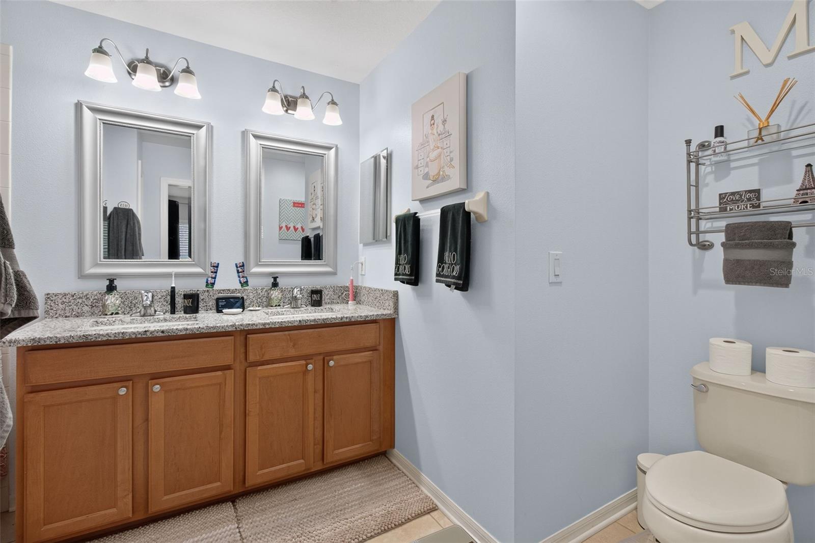6710 Holly Heath Dr Property Photo 22