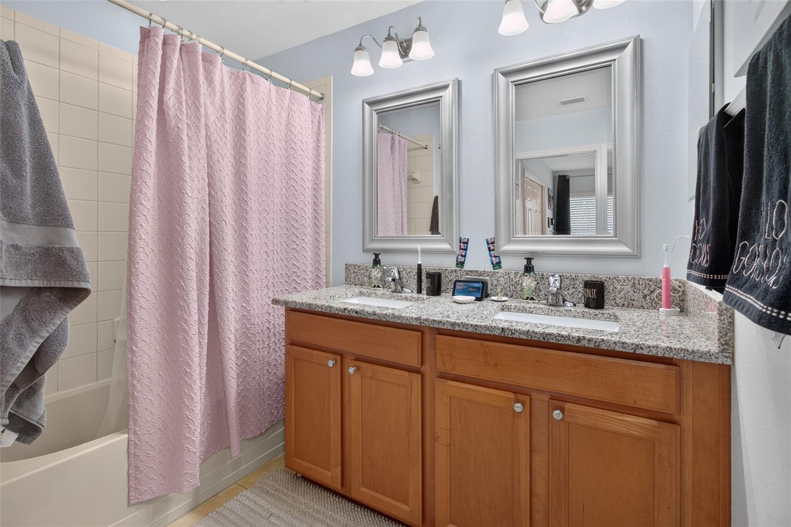 6710 Holly Heath Dr Property Photo 23
