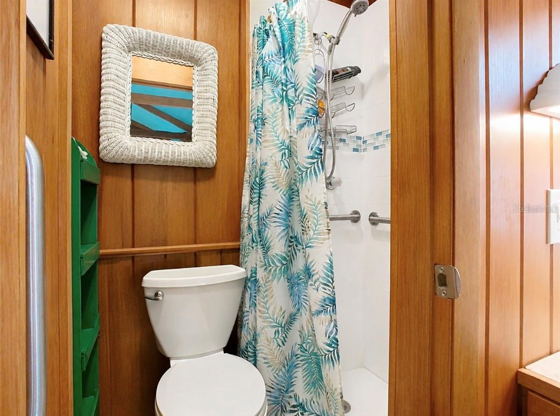 4929 N River Shore Dr Property Photo 53