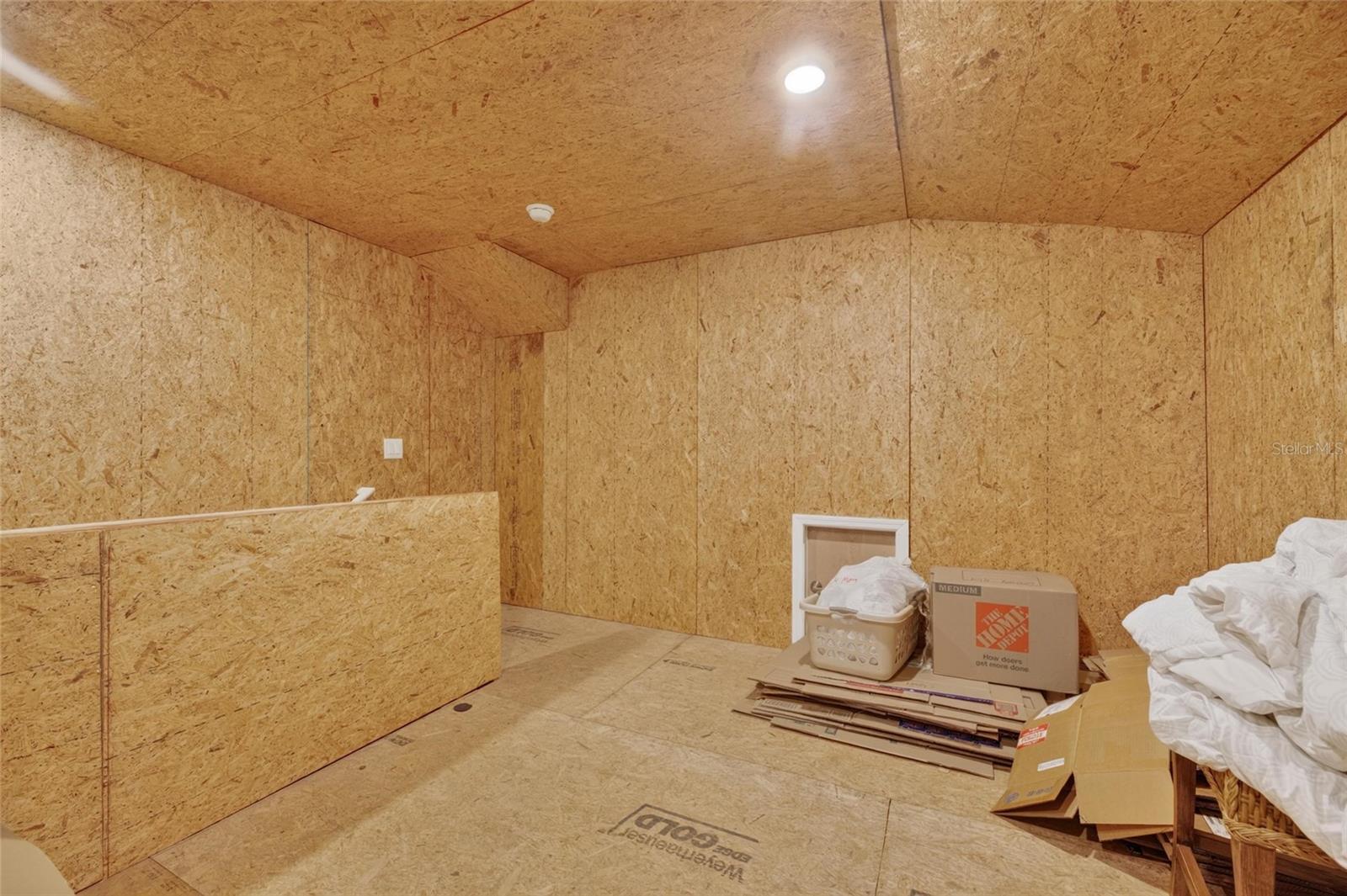 17219 Scuba Crest St Property Photo 43