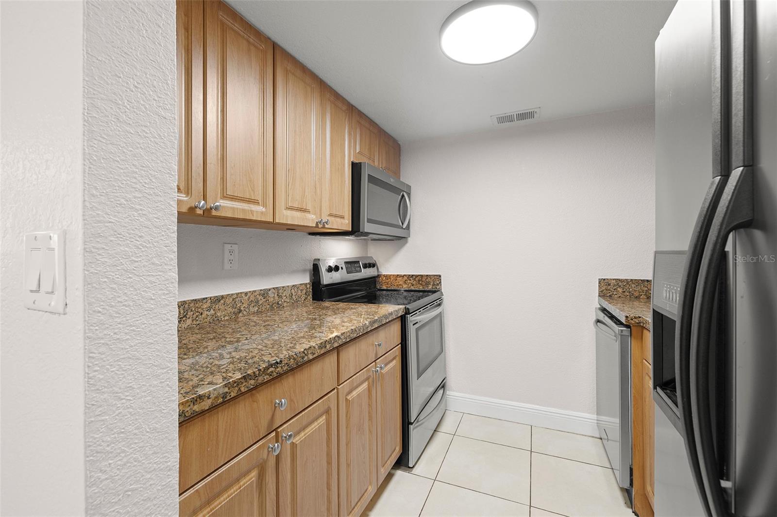 5221 Bayshore Blvd #11 Property Photo 22