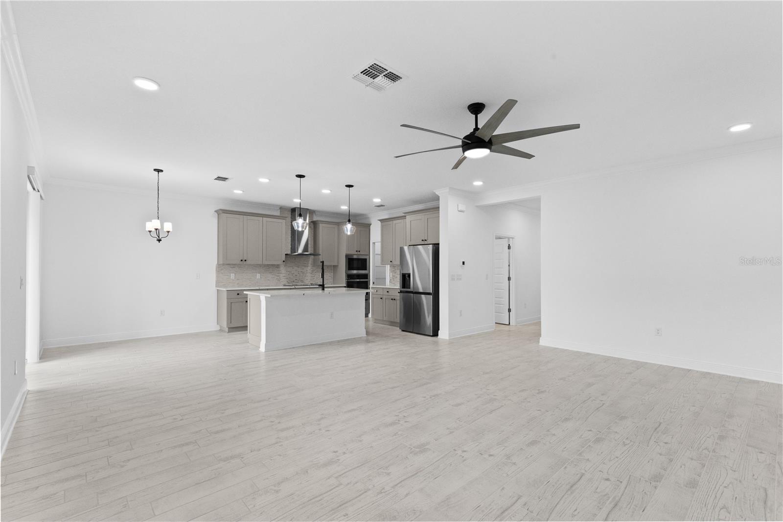 7421 Notched Pine Bnd Property Photo 13