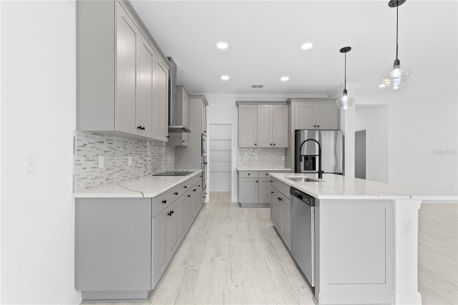 7421 Notched Pine Bnd Property Photo 17