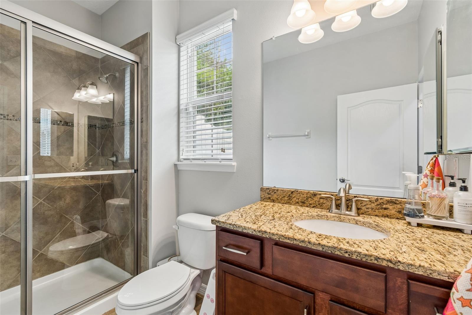 23958 Terracina Ct Property Photo 31