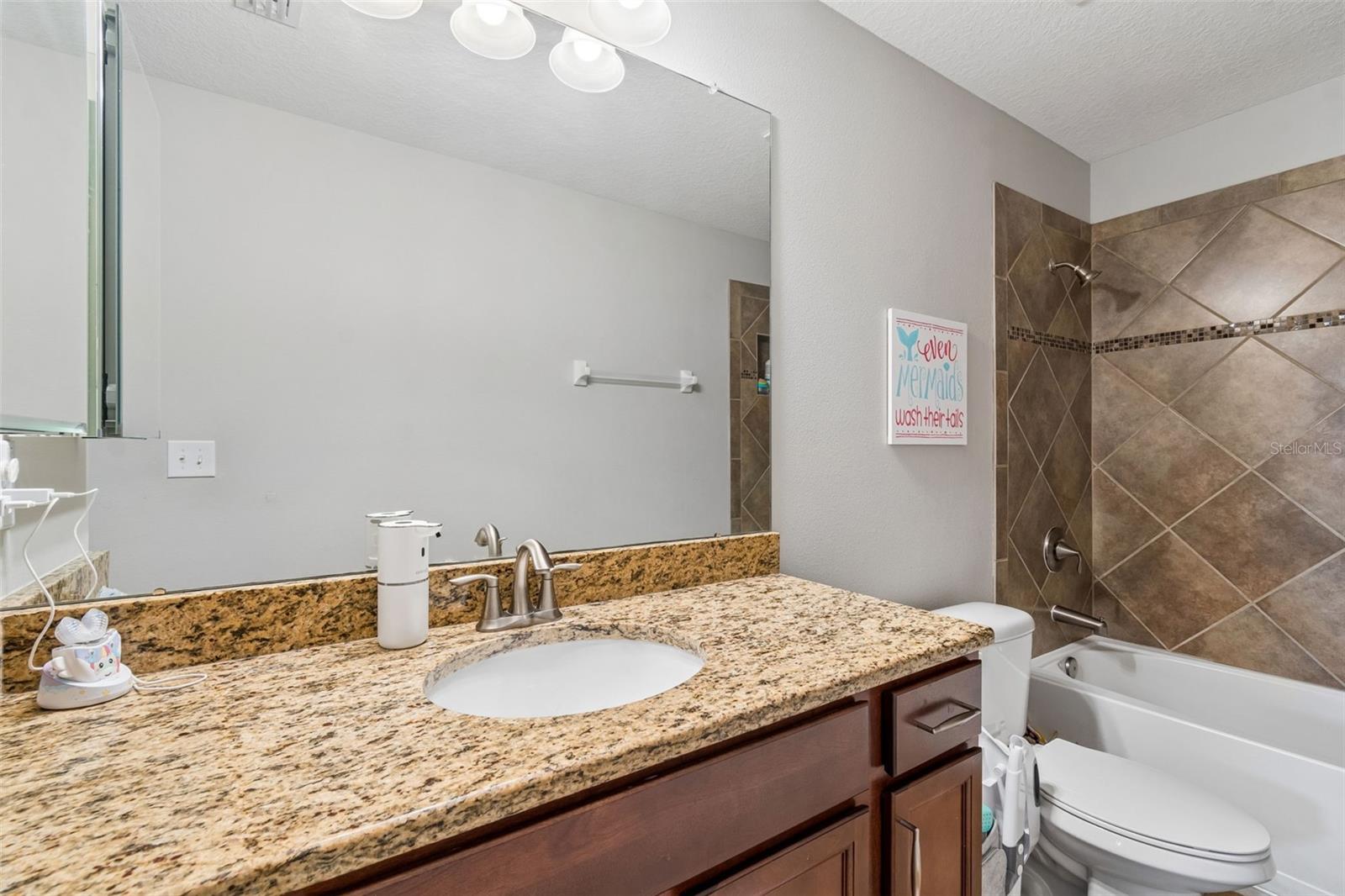 23958 Terracina Ct Property Photo 35