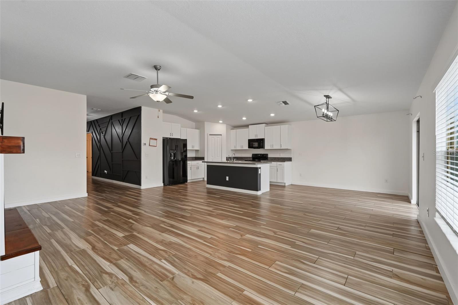 6317 Spider Lily Way Property Photo 6
