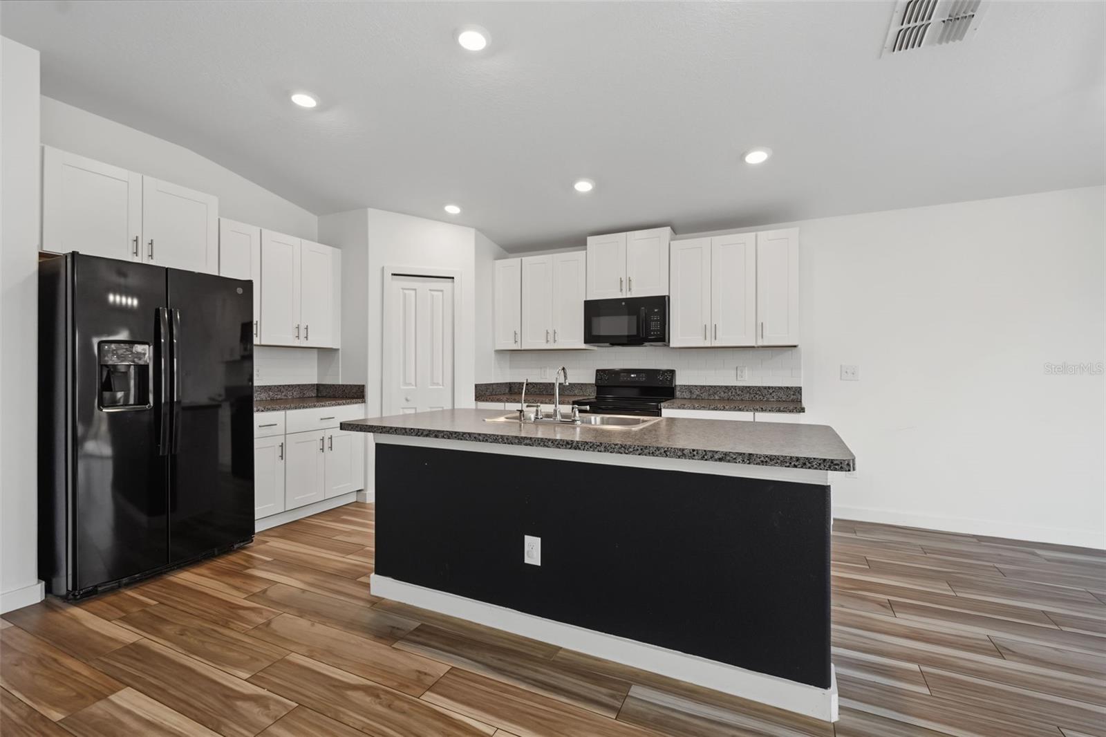 6317 Spider Lily Way Property Photo 7