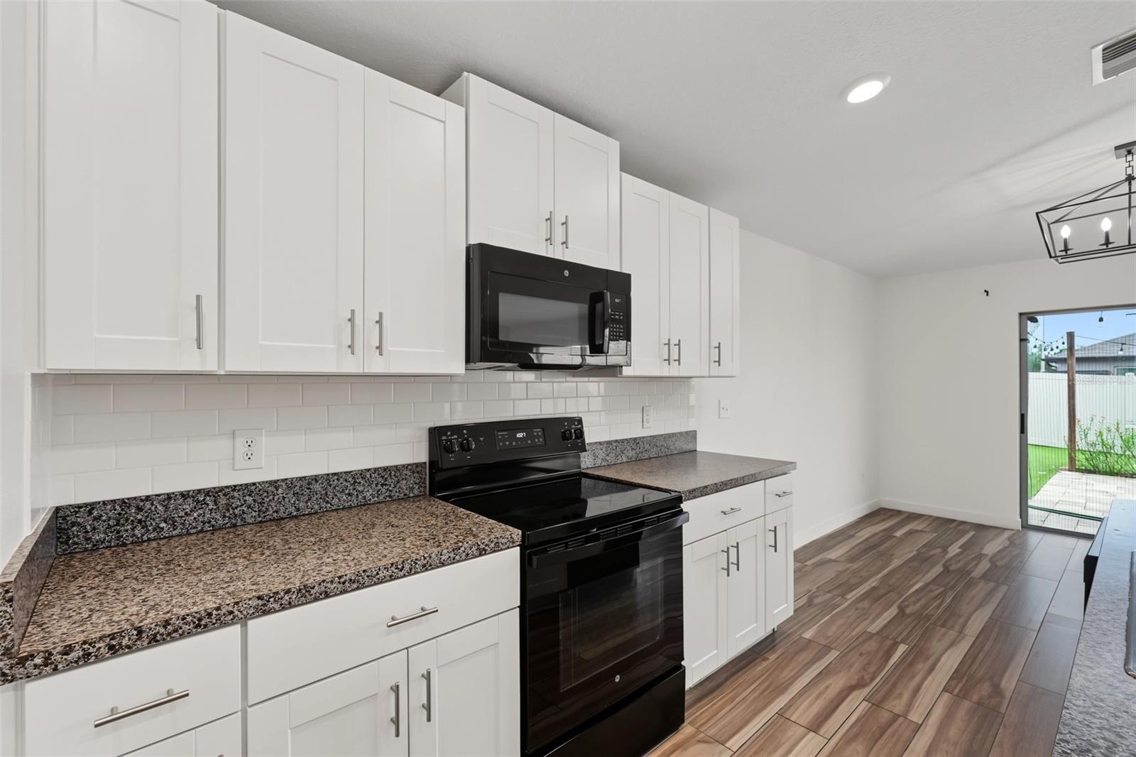 6317 Spider Lily Way Property Photo 9