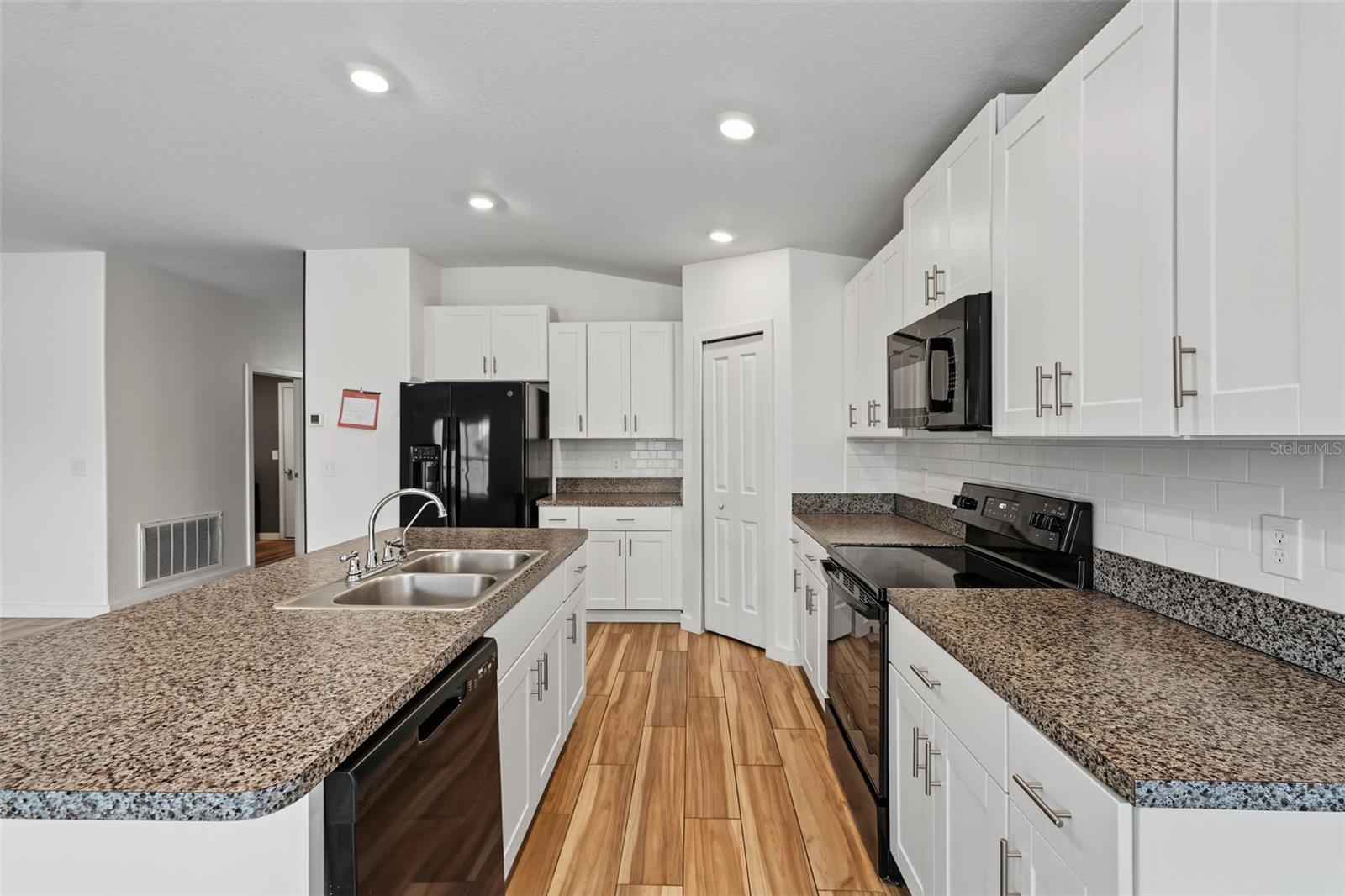 6317 Spider Lily Way Property Photo 10