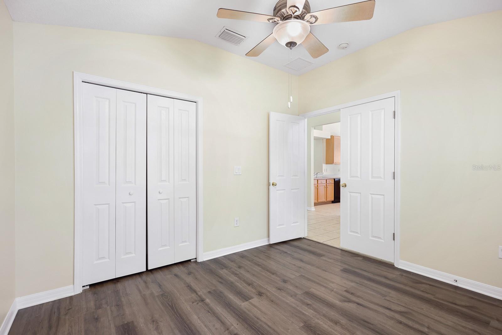 6328 Bridgecrest Dr Property Photo 4