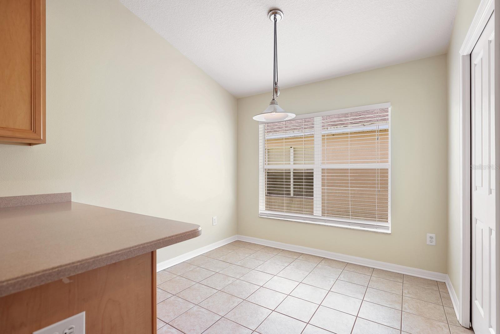 6328 Bridgecrest Dr Property Photo 8