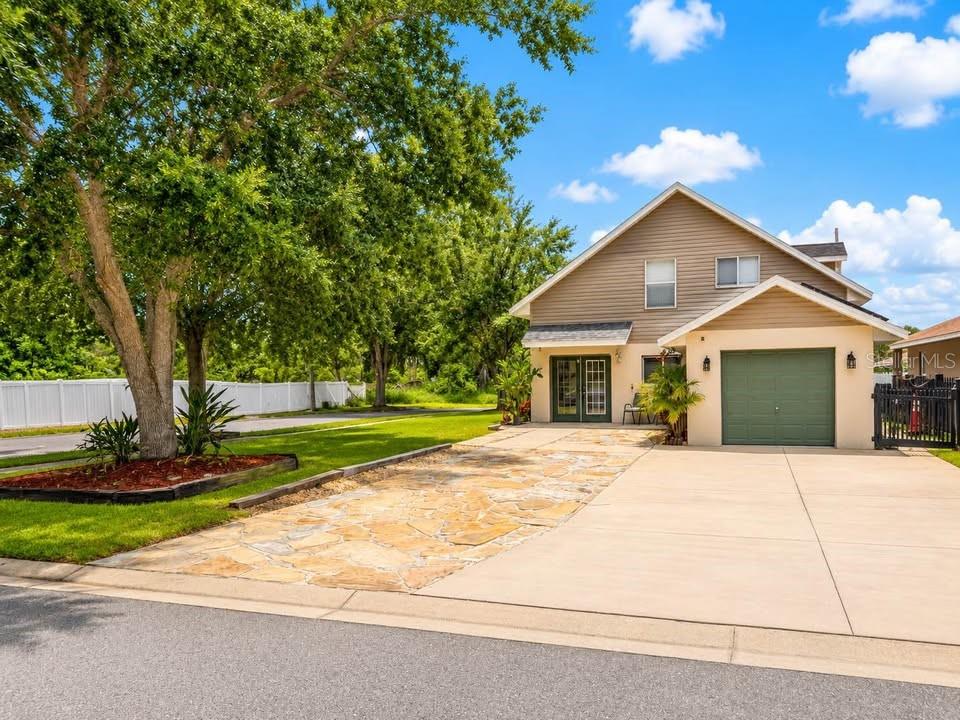 2328 Pleasure Run Dr Property Photo 4