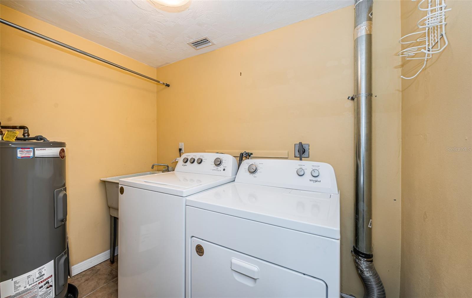 3627 Grayton Dr Property Photo 34