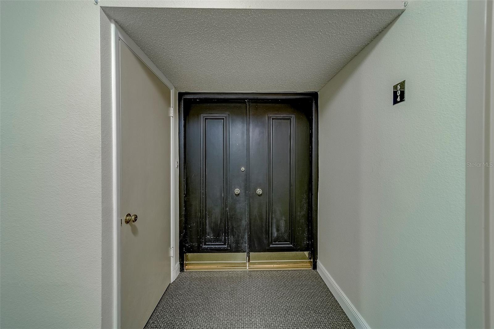 100 Oakmont Ln #504 Property Photo 38