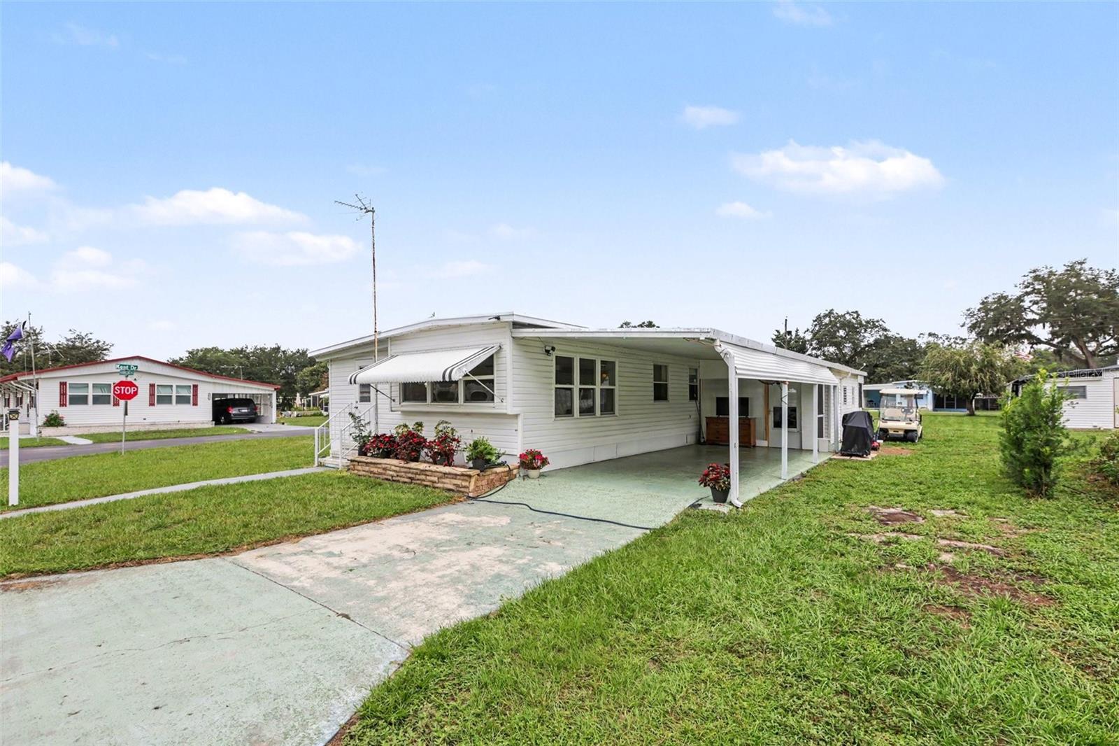 37249 Hammond Dr Property Photo 1