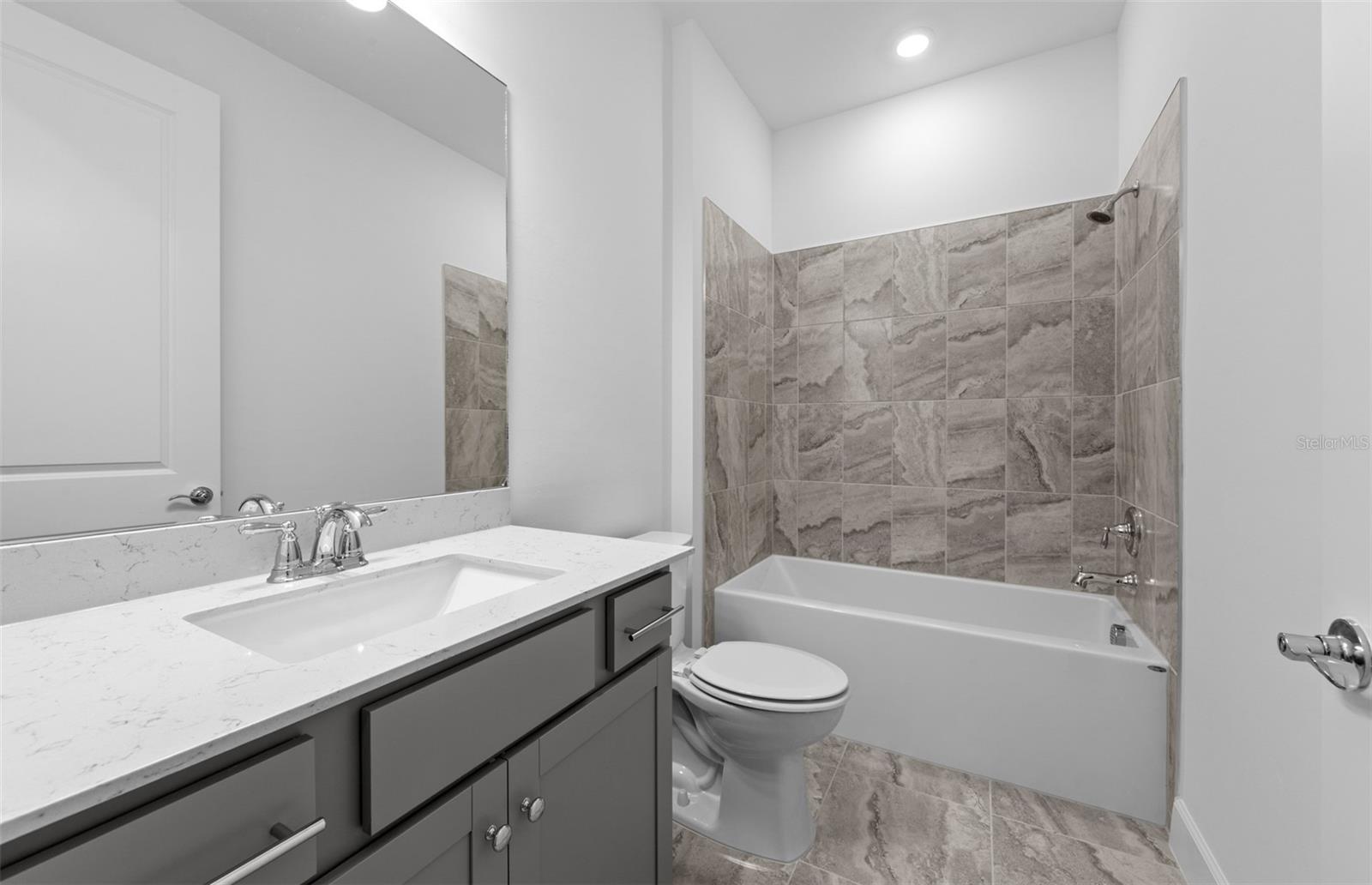 16335 Lilly Elaine Way Property Photo 9